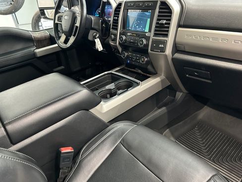 Used 2019 Ford F350 Lariat AWD/4WD image 17