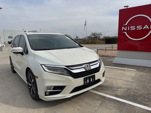 Used 2019 Honda Odyssey Elite image 1