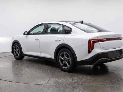 Used 2025 Kia K4 FWD image 6