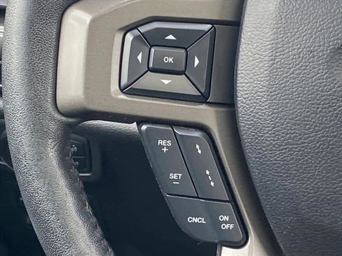 Used 2019 Ford Expedition XLT w/ Equipment Group 202A image 7