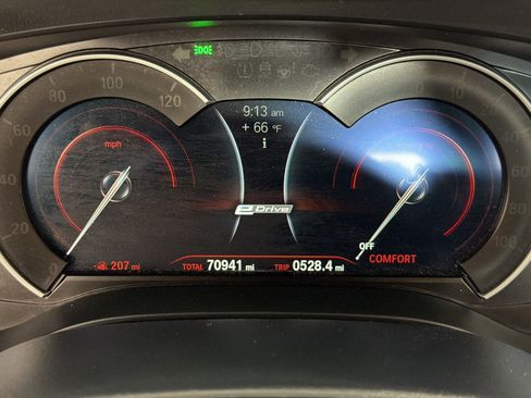 Used 2019 BMW 530e RWD image 19