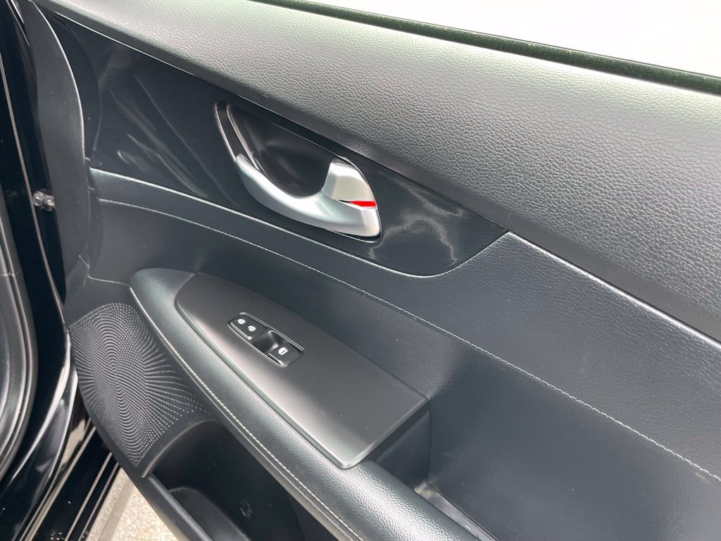 Certified 2024 Kia Forte GT-Line FWD image 29