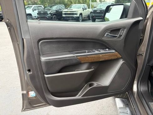 Used 2019 GMC Canyon Denali RWD image 12