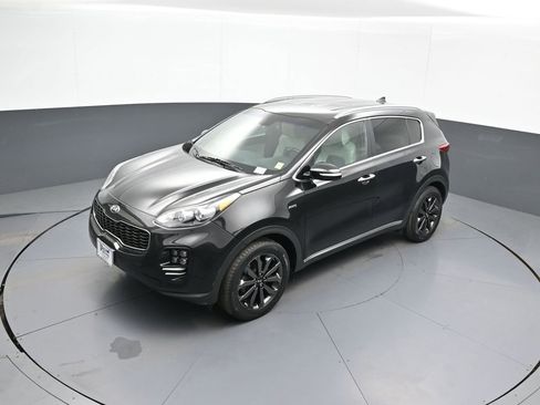 Used 2019 Kia Sportage EX w/ EX Sport Appearance Package AWD/4WD image 32