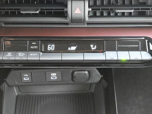 New 2026 Toyota Prius Plug-In Hybrid FWD image 21