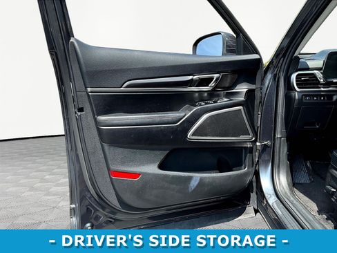 Used 2023 Kia Telluride S FWD image 20