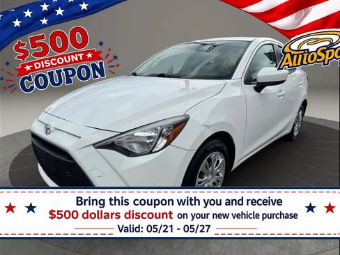 Used 2019 Toyota Yaris L FWD image 1