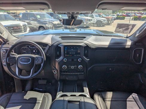 Used 2020 GMC Sierra 2500 Denali w/ Denali Ultimate Package AWD/4WD image 23
