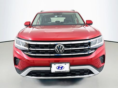 Used 2023 Volkswagen Atlas SE w/ Black Wheel Package FWD image 2