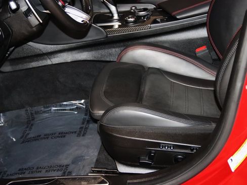 Used 2018 Alfa Romeo Giulia Quadrifoglio w/ Driver Assist Dynamic Package image 43