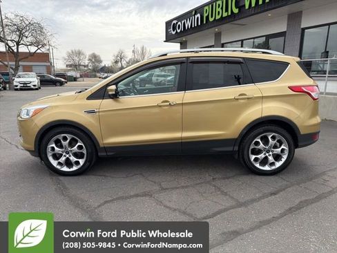 Used 2015 Ford Escape Titanium w/ Canadian Touring Package AWD/4WD image 8
