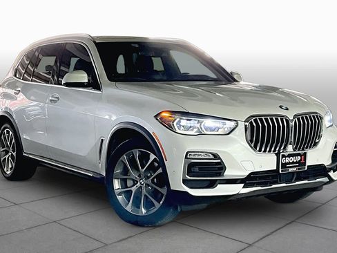 Used 2019 BMW X5 xDrive40i w/ Executive Package AWD/4WD image 2