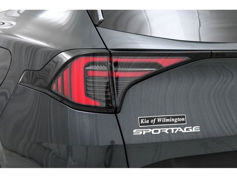 New 2026 Kia Sportage LX image 10