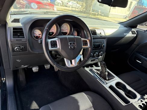 Used 2014 Dodge Challenger R/T w/ Blacktop Package image 11