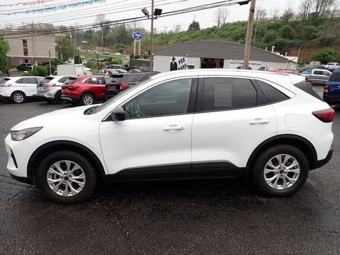 Certified 2024 Ford Escape Active w/ Tech Pack #1 AWD/4WD image 2