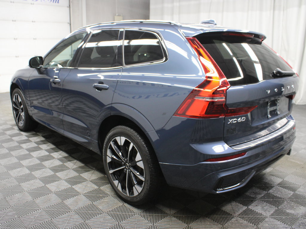 Used 2026 Volvo XC60 B5 Plus w/ Protection Package Premier AWD/4WD image 7