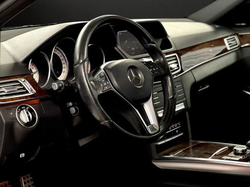 Used 2016 Mercedes-Benz E 350 4MATIC Wagon image 9