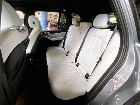 Certified 2025 BMW X5 sDrive40i w/ Premium Package image 19