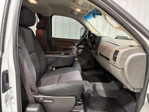 Used 2013 Chevrolet Silverado 2500 W/T image 12