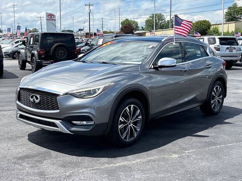 Used 2017 INFINITI QX30 Premium w/ Navigation Package AWD/4WD image 26