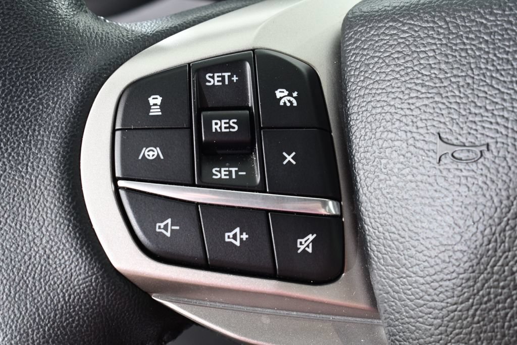 Used 2024 Ford Explorer XLT w/ Equipment Group 202A AWD/4WD image 33