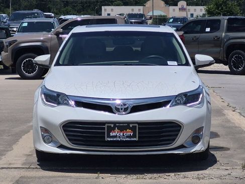 Used 2015 Toyota Avalon Limited FWD image 9