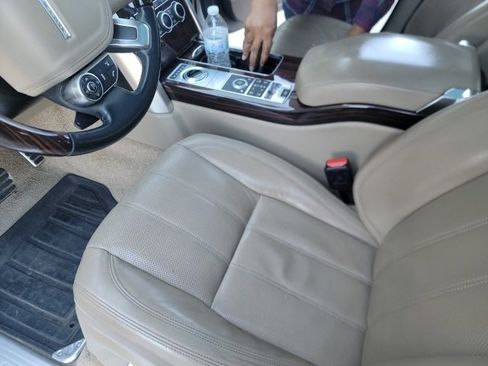 Used 2017 Land Rover Range Rover Supercharged image 3