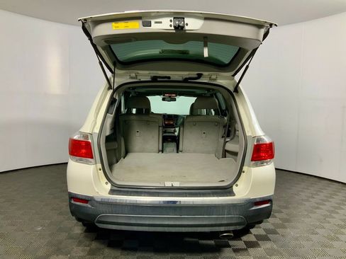 Used 2013 Toyota Highlander Limited FWD image 17