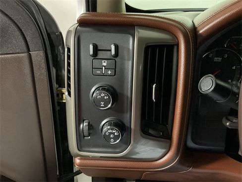 Used 2016 Chevrolet Silverado 3500 High Country image 27