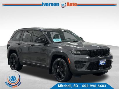 Used 2023 Jeep Grand Cherokee Altitude