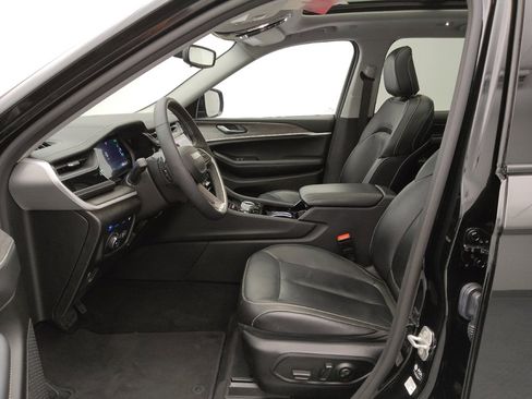 Used 2022 Jeep Grand Cherokee Limited 4xe image 17