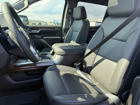 New 2026 GMC Sierra 1500 Elevation w/ Elevation Premium Package AWD/4WD image 17