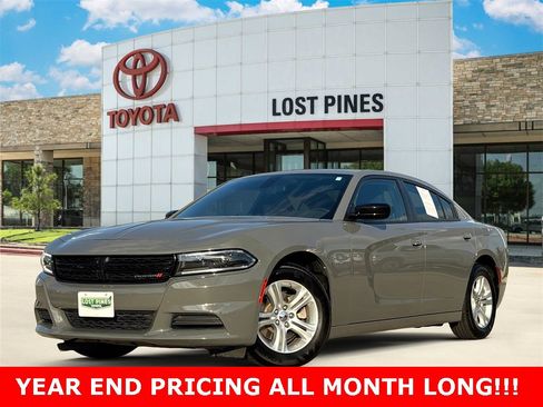 Used 2023 Dodge Charger SXT image 1
