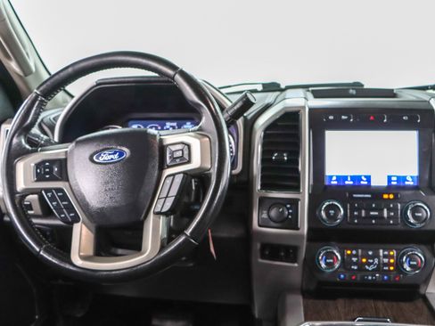 Used 2021 Ford F250 Lariat w/ Lariat Value Package AWD/4WD image 18