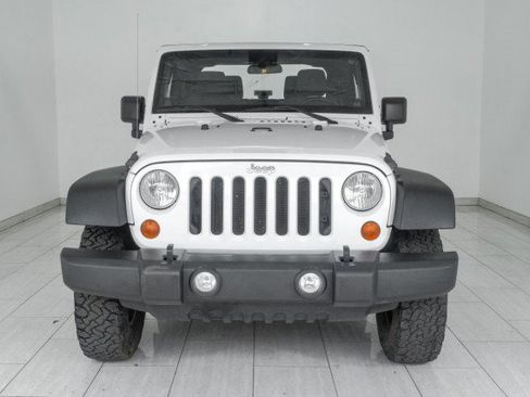 Used 2013 Jeep Wrangler Sport AWD/4WD image 3