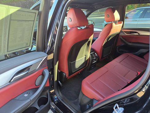 Used 2024 BMW X3 M40i w/ Parking Assistance Package AWD/4WD image 15