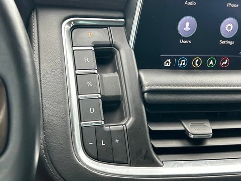 Used 2021 Chevrolet Suburban High Country RWD image 33
