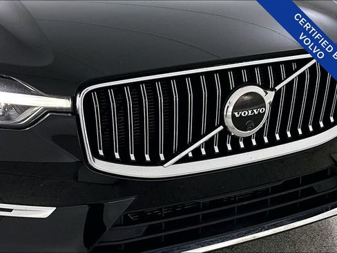 Certified 2023 Volvo XC60 B5 Ultimate w/ Climate Package image 37