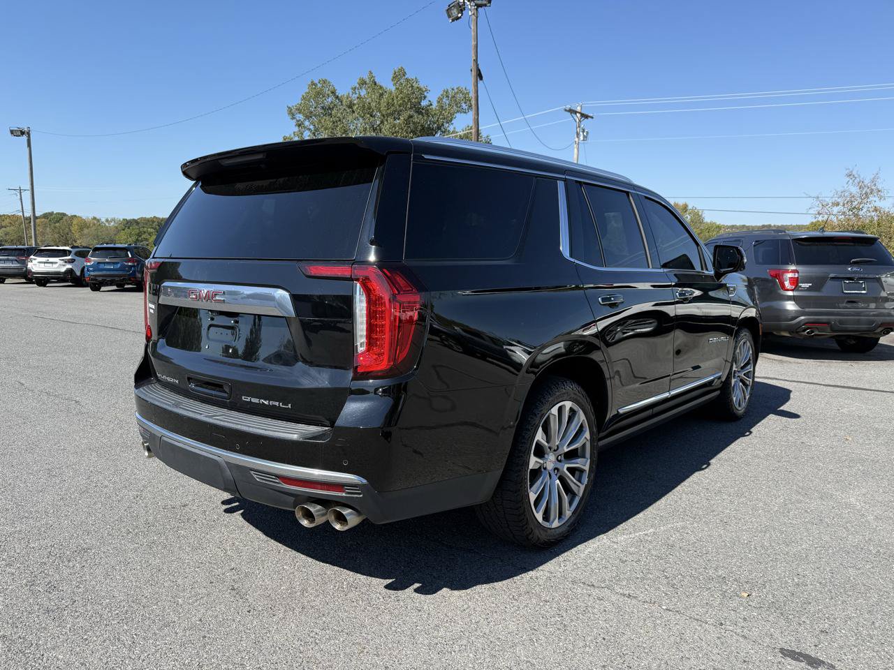 Used 2021 GMC Yukon Denali w/ Denali Ultimate Package AWD/4WD image 6