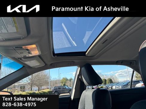 Used 2015 Toyota Camry SE image 13