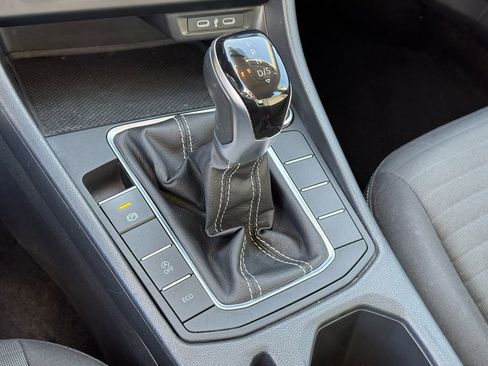 Used 2024 Volkswagen Jetta S image 29