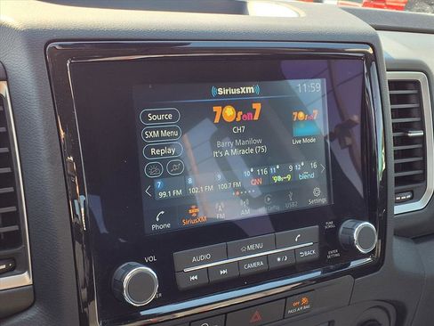 Used 2024 Nissan Frontier SV w/ SV Convenience Package image 4