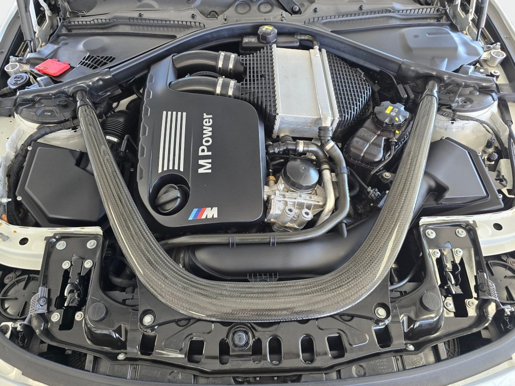 Used 2016 BMW M4 Coupe RWD image 12