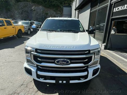 Used 2022 Ford F250 Platinum image 11