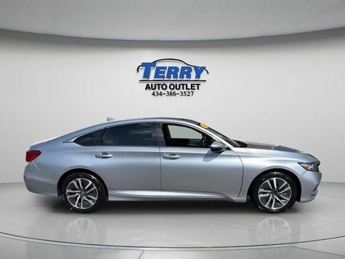 Used 2018 Honda Accord Touring image 1