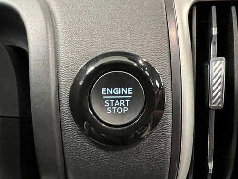 Used 2025 Ford Expedition Active AWD/4WD image 29