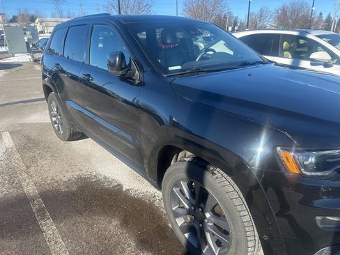 Used 2019 Jeep Grand Cherokee High Altitude image 3