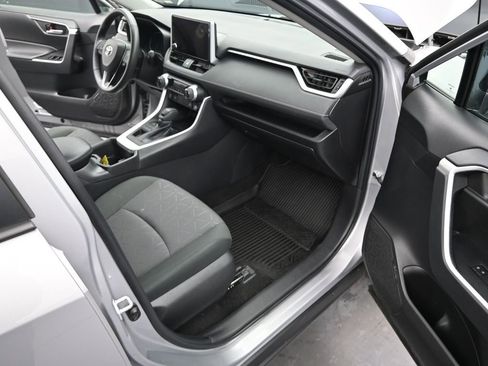 Used 2023 Toyota RAV4 XLE w/ Convenience Package image 14