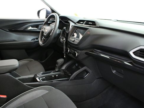 Used 2023 Chevrolet TrailBlazer LS image 29