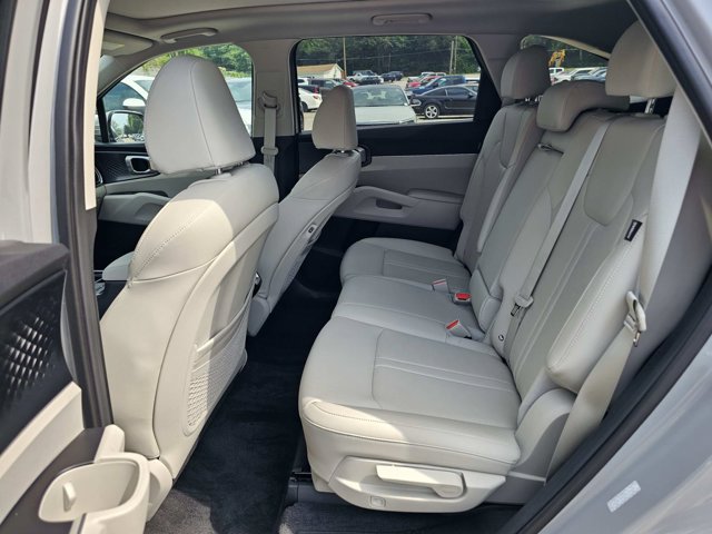 Used 2025 Kia Sorento S w/ Panoramic Sunroof Package FWD image 32